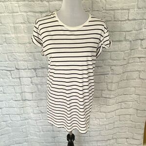 H&M divided women S scoopneck short sleeve long length stripe top black & white